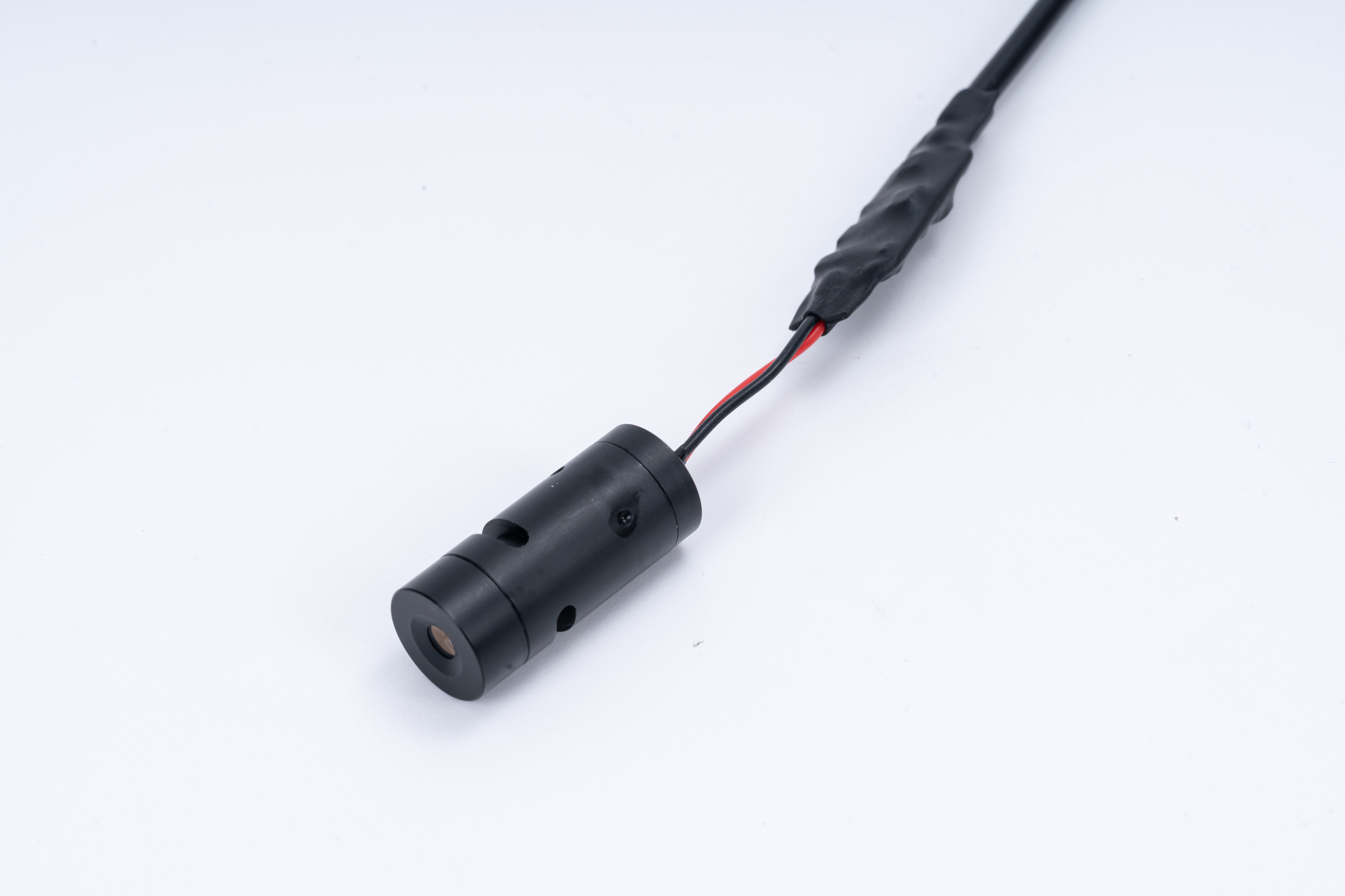 Mid High-Power Uniform Line Laser