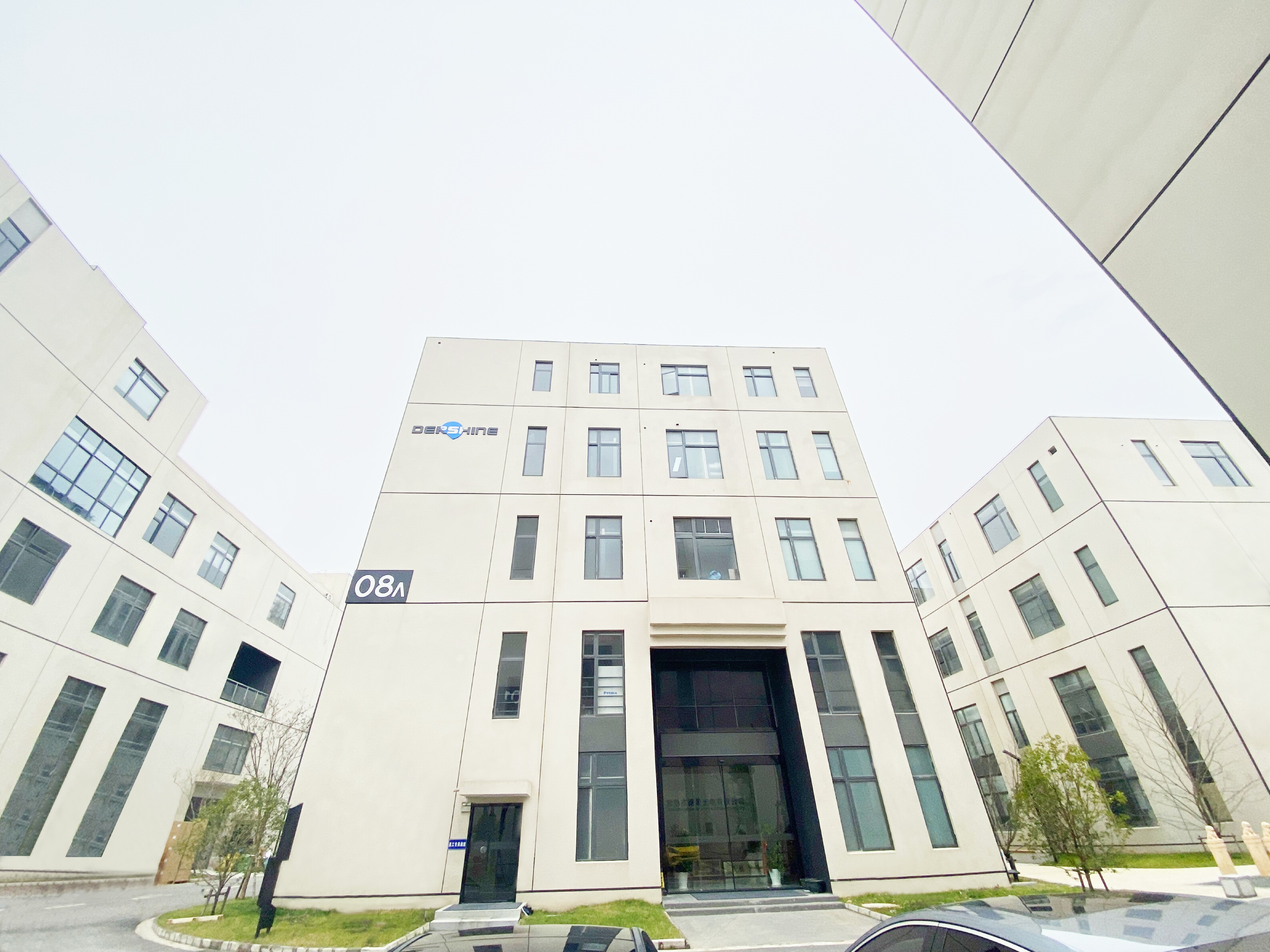 Desheng Laser facility